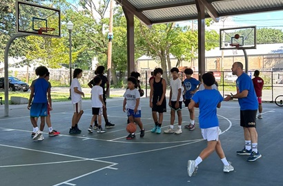 Intensa jornada de entrenamiento en la Sueños Basketball Academy por ELISA SALAS y MIGUEL ROLDÁN